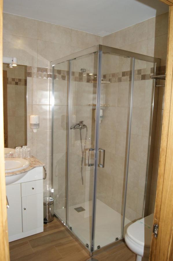 Apartamentos Camin De Pelayo Las Rozas Kültér fotó