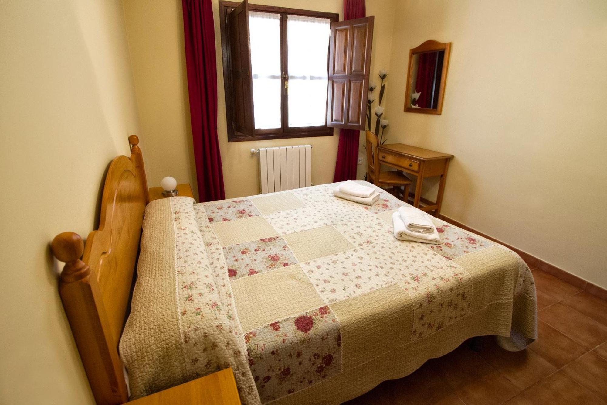 Apartamentos Camin De Pelayo Las Rozas Szoba fotó
