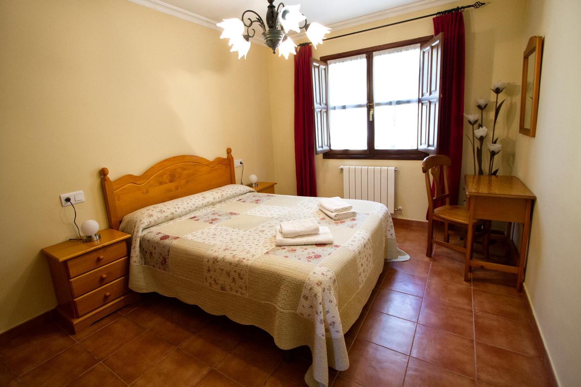 Apartamentos Camin De Pelayo Las Rozas Szoba fotó
