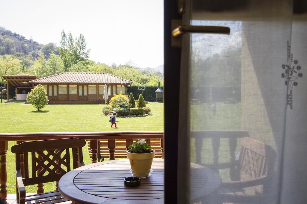Apartamentos Camin De Pelayo Las Rozas Kültér fotó